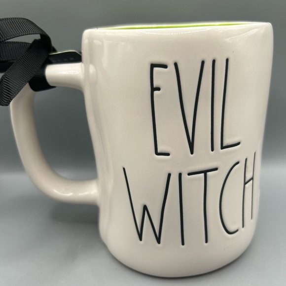 Rae Dunn Disney Villains EVIL WITCH Snow White Double Sided Mug New - Picture 2 of 2